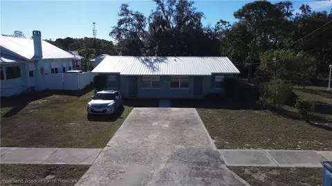 233 Milakee Ave, Sebring, FL 33870