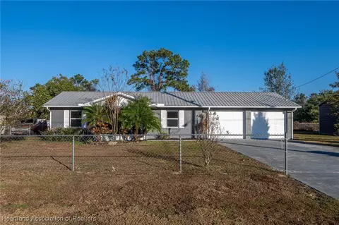 1521 Cedarbrook St, Lake Placid, FL 33852