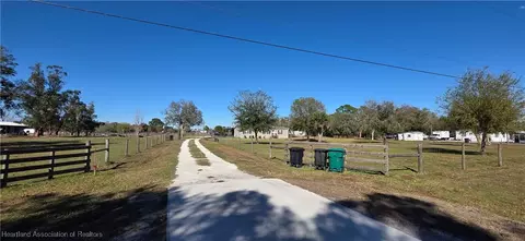 5679 NW 20 St, Okeechobee, FL 34972
