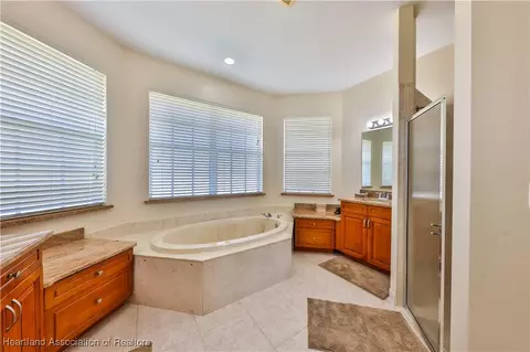 2019 Manatee Dr, Sebring, FL 33870 photo 12