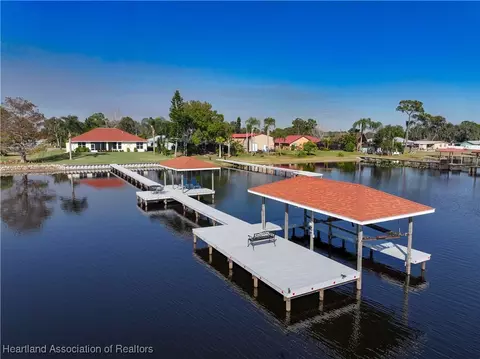 2019 Manatee Dr, Sebring, FL 33870 photo 3