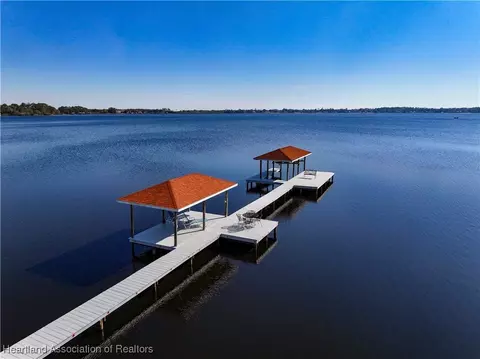 2019 Manatee Dr, Sebring, FL 33870 photo 2