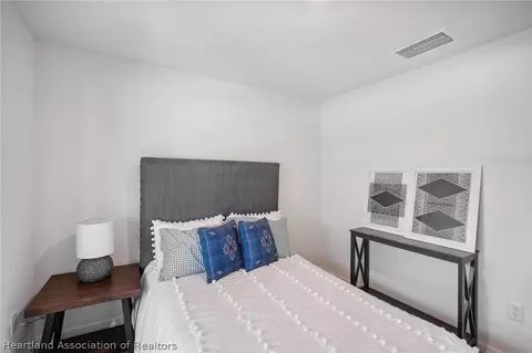 Bedroom - 5526 Castania Dr, Sebring, FL 33872 photo 4 of 8