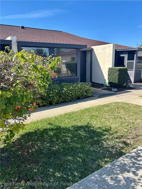 Exterior - 4518 Leucadendra Dr, Sebring, FL 33872 photo 2 of 4