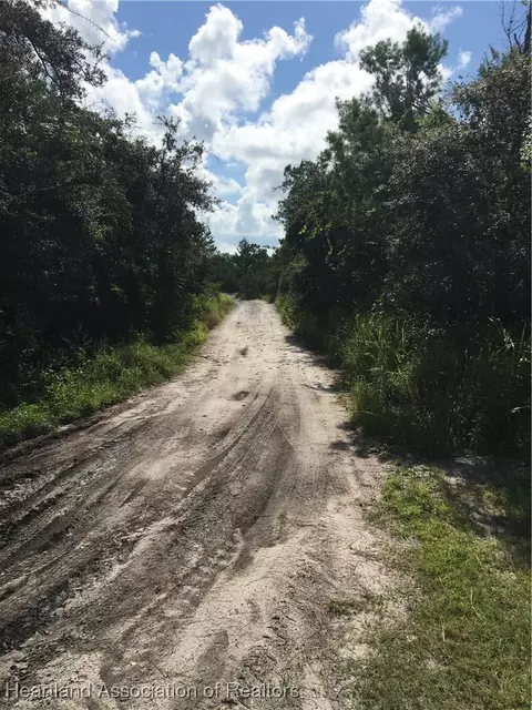 2113 Algonquin Dr, Sebring, FL 33875 photo 5