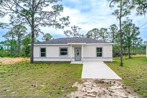 1417 Bittersweet St, Lake Placid, FL 33852