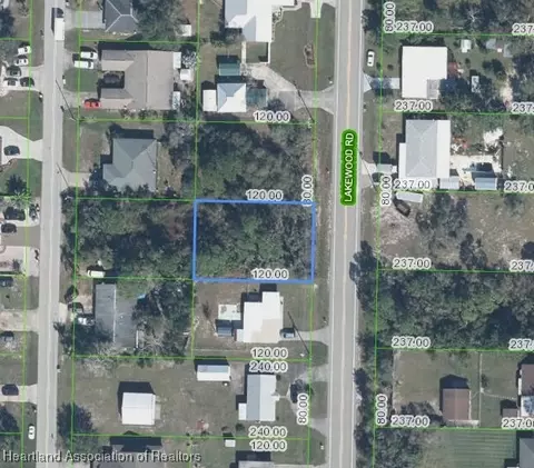 4107 Lakewood Rd, Sebring, FL 33875