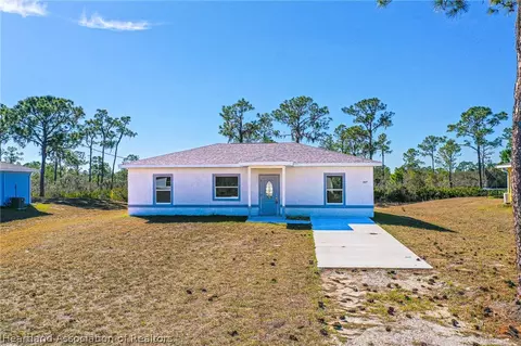 1407 Bittersweet St, Lake Placid, FL 33852