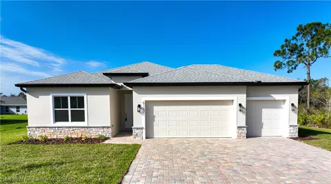 6137 Monegro St, Sebring, FL 33872