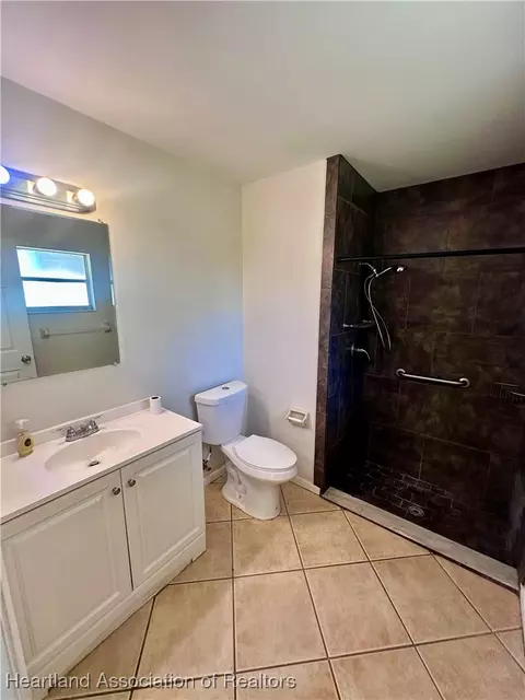 Bath - 101 Voss Ct, Sebring, FL 33876 photo 1 of 2