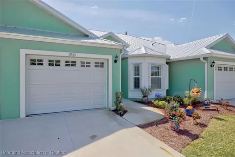 Exterior - 1933 Pine Key Blvd, Sebring, FL 33870 photo 9 of 11