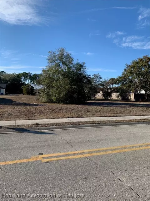 3827 Ponce De Leon Blvd, Sebring, FL 33872