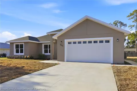 Exterior - 3825 Citroen Dr, Sebring, FL 33872 photo 3 of 4