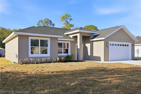 Exterior - 3825 Citroen Dr, Sebring, FL 33872 photo 4 of 4