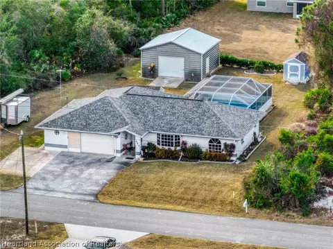 421 Fiat Ave, Sebring, FL 33872