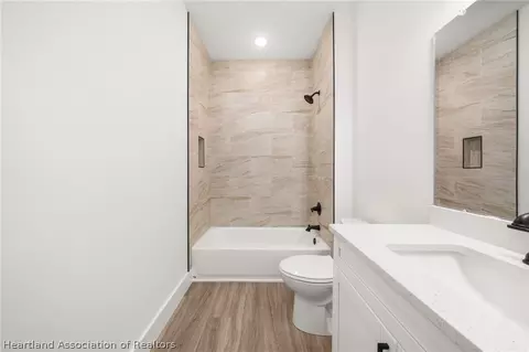 Bath - 5231 Cortez Blvd, Sebring, FL 33872 photo 6 of 6