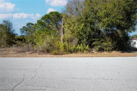 636 Fairfield Ave, Lake Placid, FL 33852