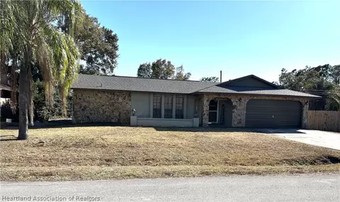 715 Garland Ave, Sebring, FL 33875