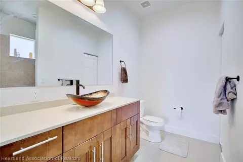 Bath - 4319 Cooper Dr, Sebring, FL 33872 photo 1 of 3