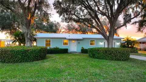 36 Twin Lakes Rd, Lake Placid, FL 33852