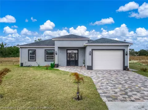 189 N Oleander Dr, Avon Park, FL 33825