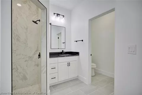 Bath - 627 Lemans Dr, Sebring, FL 33872 photo 2 of 4