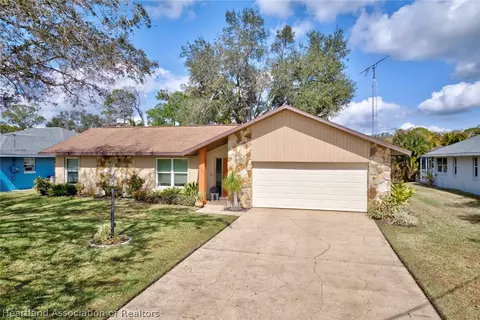 137 Delta Ave, Lake Placid, FL 33852