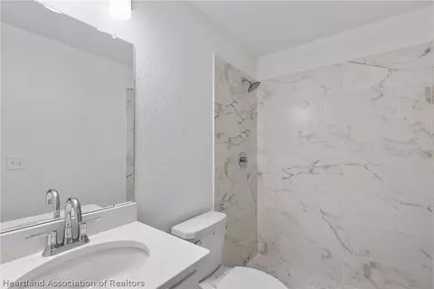 Bath - 6151 Monegro St, Sebring, FL 33872 photo 3 of 3