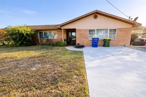 195 Lake Drive Blvd, Sebring, FL 33875