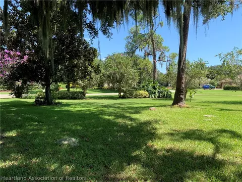 24 Meadowlake Cir S, Lake Placid, FL 33852