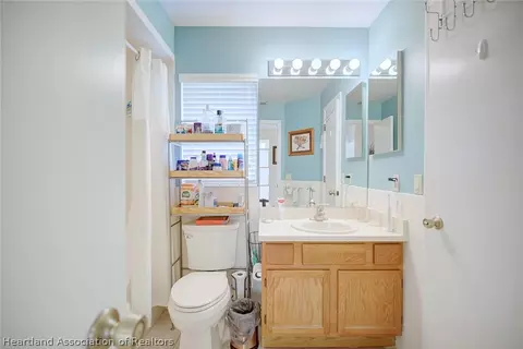 Bath - 3003 Sugar Pine Cir, Sebring, FL 33872 photo 3 of 3