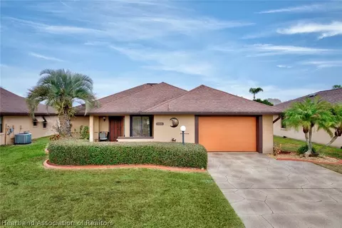 3003 Sugar Pine Cir, Sebring, FL 33872