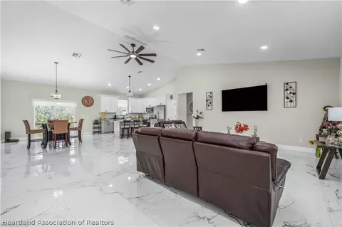 905 Scarab Dr, Sebring, FL 33870 photo 11