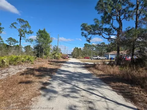 224 Cardinal Ave, Sebring, FL 33870 photo 2