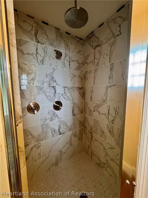 Bath - 3225 Mildred St, Sebring, FL 33875 photo 2 of 2