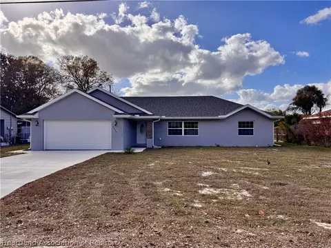 Exterior - 3225 Mildred St, Sebring, FL 33875 photo 2 of 3