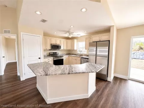 Kitchen - 3225 Mildred St, Sebring, FL 33875 photo 1 of 1