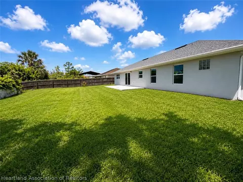 Exterior - 3225 Mildred St, Sebring, FL 33875 photo 4 of 4