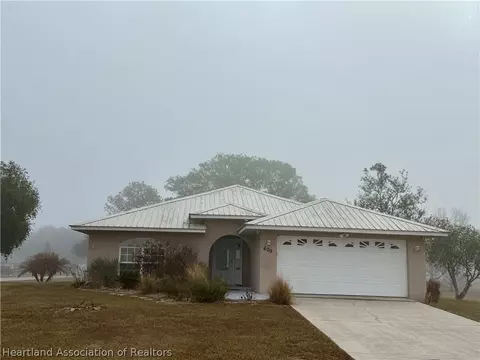 609 Limetree Dr, Sebring, FL 33876