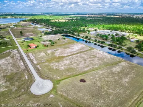 2002 Overlook Bay Dr, Sebring, FL 33875 photo 14