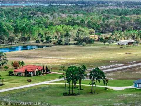 2002 Overlook Bay Dr, Sebring, FL 33875 photo 22