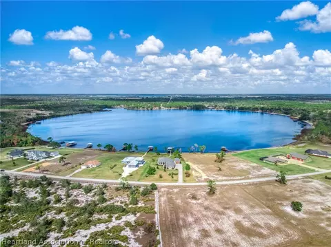 2002 Overlook Bay Dr, Sebring, FL 33875 photo 4