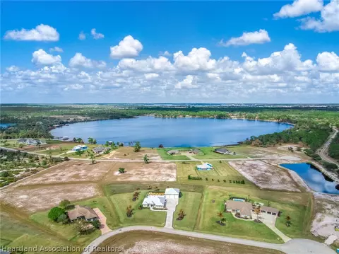2002 Overlook Bay Dr, Sebring, FL 33875 photo 3