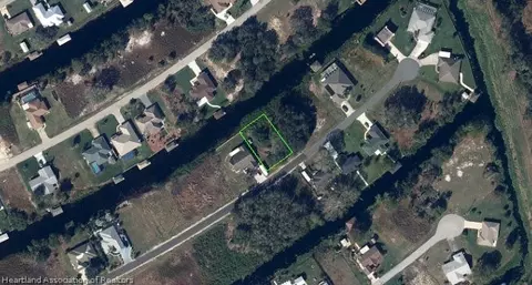 160 Mango Rd NE, Lake Placid, FL 33852