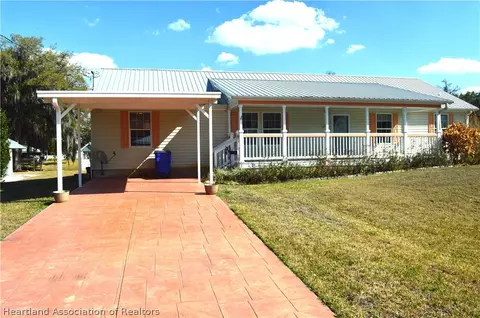1400 N Oak Ridge Dr, Lorida, FL 33857