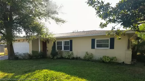 425 Spring Lake Blvd, Sebring, FL 33876