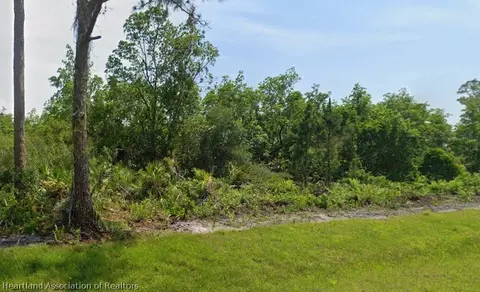 6901 Columbus Blvd, Sebring, FL 33872