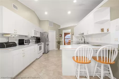 Kitchen - 200 Maple Ln, Sebring, FL 33876 photo 1 of 6