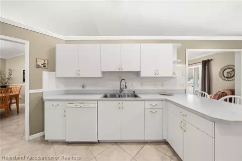 Kitchen - 200 Maple Ln, Sebring, FL 33876 photo 6 of 6
