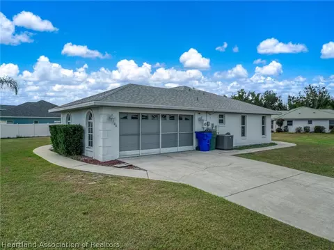 Exterior - 200 Maple Ln, Sebring, FL 33876 photo 6 of 8
